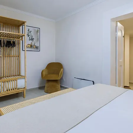 Appartement Stylish 2br Retreat In By Lovelystay Lissabon