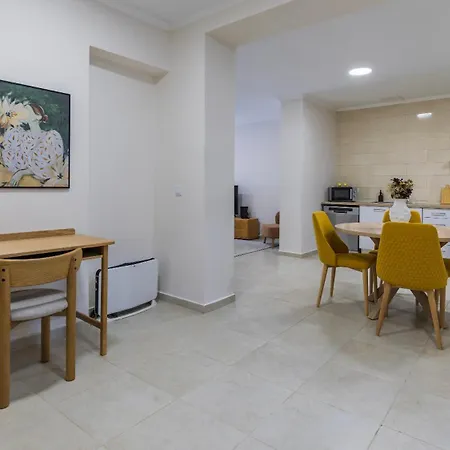 شقة Stylish 2br Retreat In By Lovelystay *