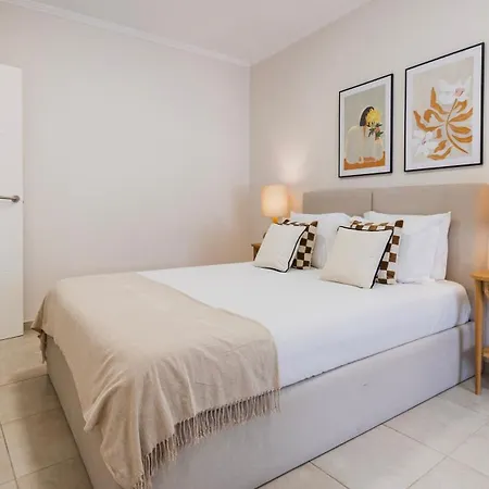 Stylish 2br Retreat In By Lovelystay Lisboa