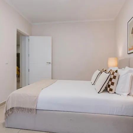 شقة Stylish 2br Retreat In By Lovelystay