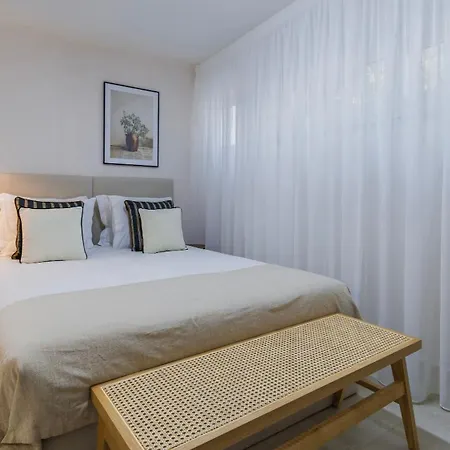 شقة Stylish 2br Retreat In By Lovelystay