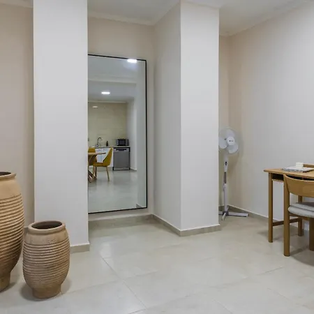 Stylish 2br Retreat In By Lovelystay شقة *