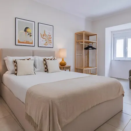 Stylish 2br Retreat In By Lovelystay Lisboa