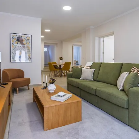 Stylish 2br Retreat In By Lovelystay Appartement *